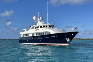Feadship Displacement Motoryacht Yacht For Sale