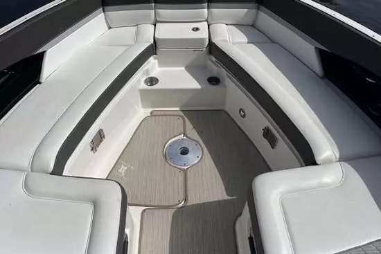 Sea Ray 350 SLX Yacht For Sale