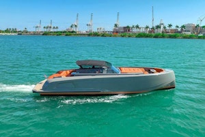 Vanquish Yachts VQ 45 Yacht For Sale