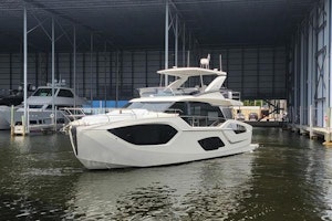 Absolute 52 Fly Yacht For Sale