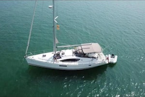 Jeanneau 45DS 360 Docking Yacht For Sale
