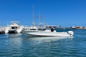 Nor-Tech 390 Center Console Yacht For Sale