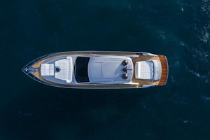 Pershing 6x Yacht For Sale