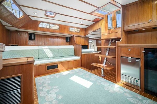 Pearson 530 Yacht For Sale