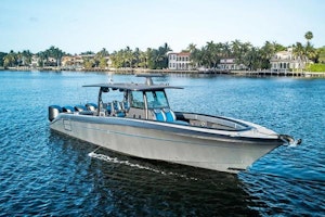 Hydra-Sports 4200 Siesta Yacht For Sale