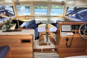 PDQ Power Catamaran Yacht For Sale