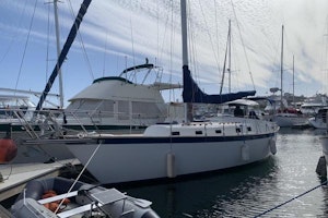 Endeavour 37 Sloop Yacht For Sale