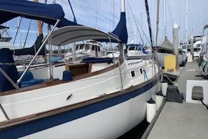 Endeavour 37 Sloop Yacht For Sale