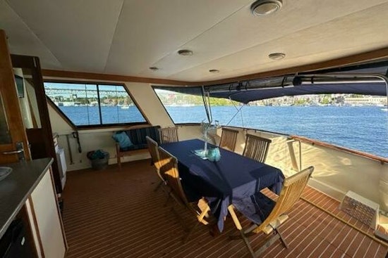 Hatteras CPMY Yacht For Sale
