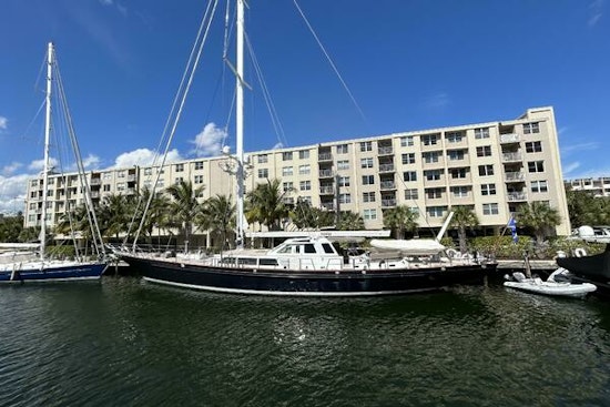 Palmer Johnson Cruising Sloop Yacht For Sale
