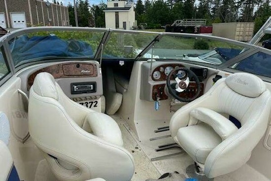 Rinker 192 Captiva Bowrider Yacht For Sale