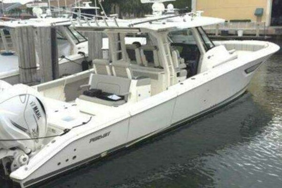 Pursuit 428 Sport Yacht For Sale