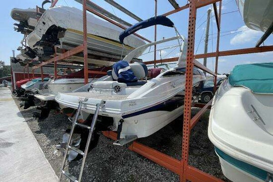 Crownline 255 SS Yacht For Sale
