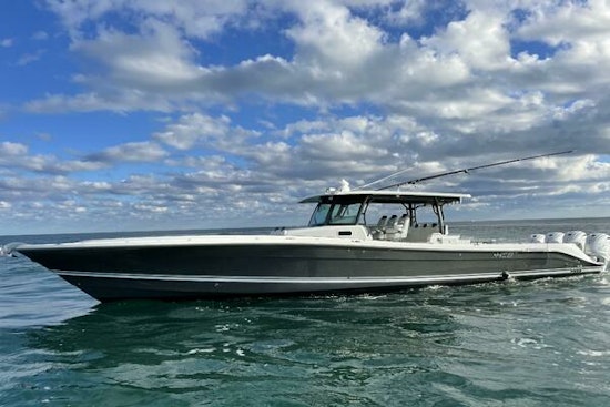 HCB Sueños Yacht For Sale