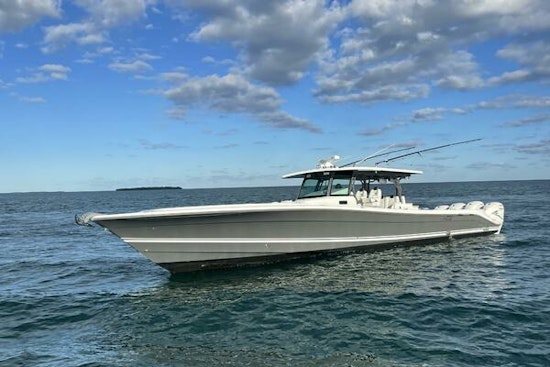 HCB Sueños Yacht For Sale