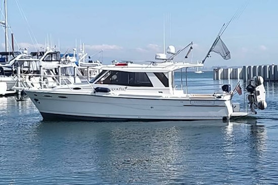 Cutwater Sedan Yacht For Sale