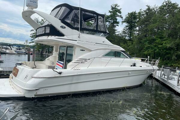 2003 Sea Ray 400 Sedan Bridge 40' Yacht For Sale | HAT TRICK