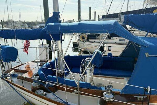 Hinckley Bermuda 40 Yacht For Sale