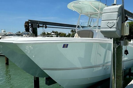 Twin Vee 240 GFX CC Yacht For Sale