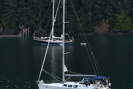 Jeanneau 43 DS Yacht For Sale