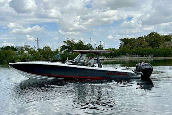 Nor-Tech 400 Super Sport Yacht For Sale