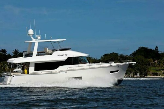 Summit  Yacht For Sale