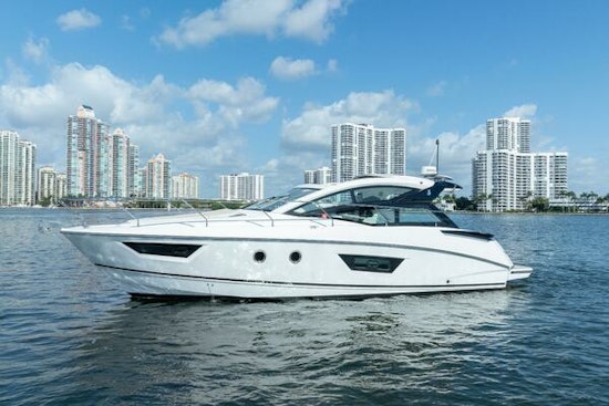 Beneteau Gran Turismo 40 Yacht For Sale