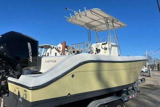 Cobia 237 CC Yacht For Sale
