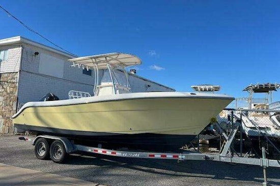Cobia 237 CC Yacht For Sale