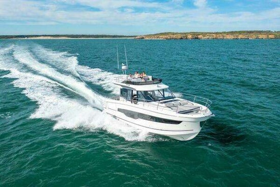 Jeanneau 1295 Fly Yacht For Sale