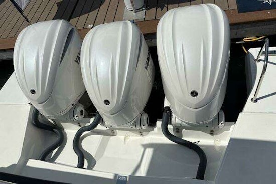 Jeanneau 12.5 Walk Yacht For Sale