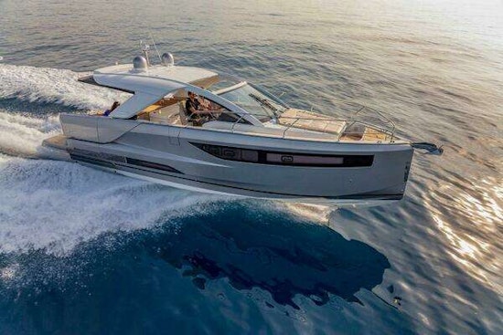 Jeanneau DB43 Yacht For Sale