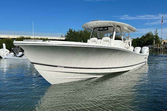 Regulator 41 CC Yacht For Sale