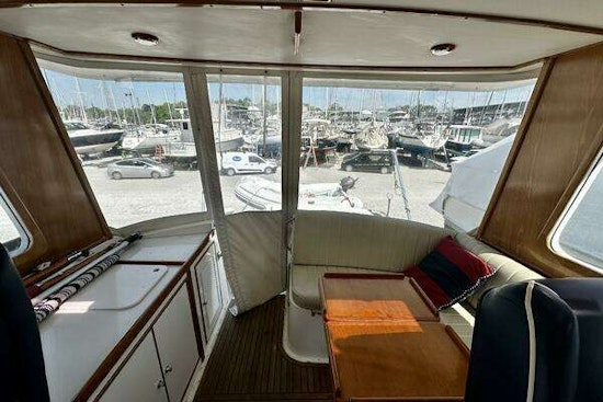 Grand Banks Eastbay 43 Yacht For Sale