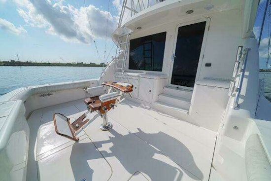 Bertram 51 Convertible Yacht For Sale