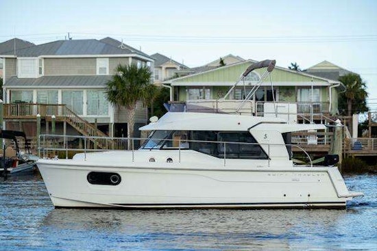 Beneteau Swift Trawler 30 Yacht For Sale