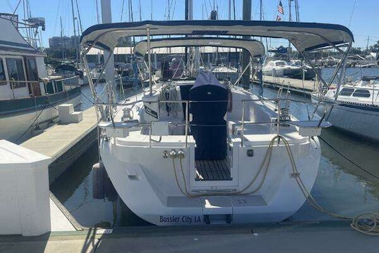 Catalina 385 Yacht For Sale