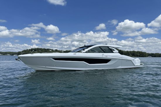 Cruisers Yachts 50 GLS Outboard Yacht For Sale