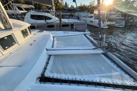 Lagoon Lagoon 380 Yacht For Sale