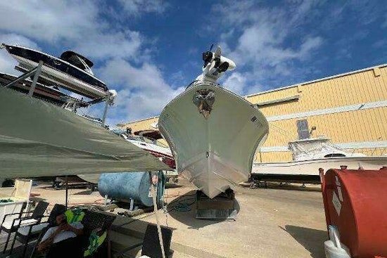 Sportsman 282 Open Yacht For Sale