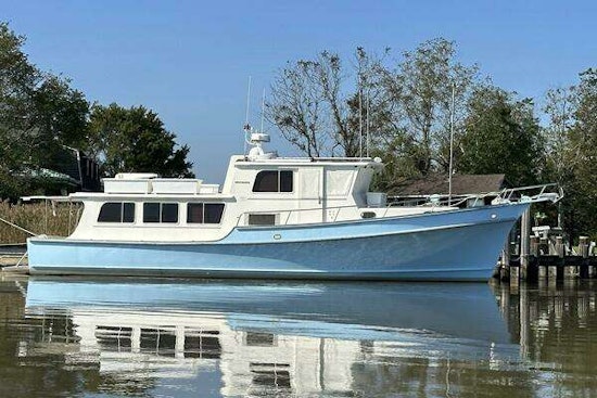 Duffy Pilothouse Fast Trawler Yacht For Sale