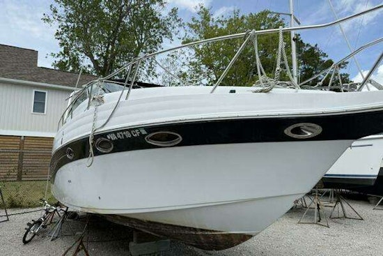 Crownline 290 Yacht For Sale
