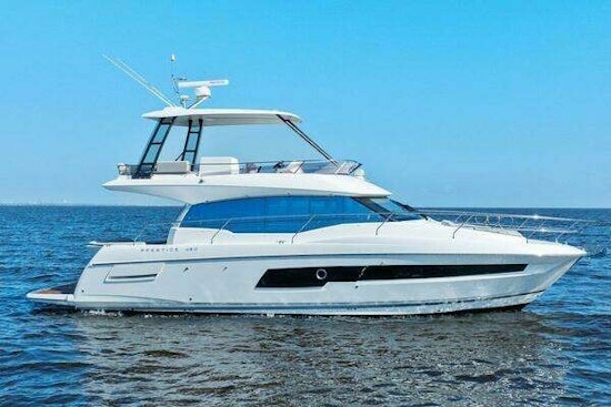 Prestige 460 Flybridge Yacht For Sale