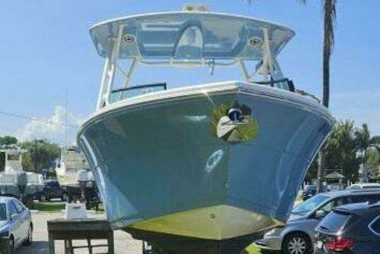 Cobia 240 DC Yacht For Sale