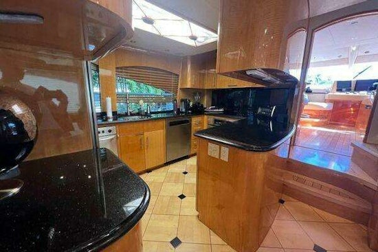 Hatteras  Yacht For Sale