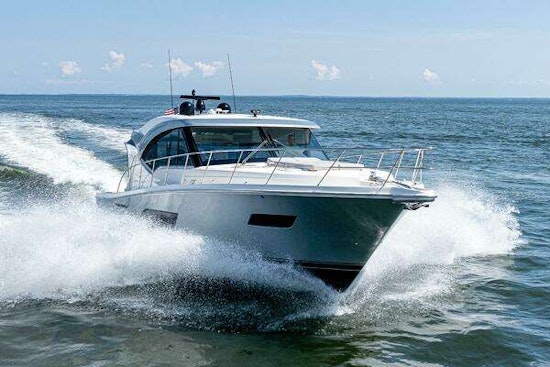 Riviera 575 SUV Yacht For Sale
