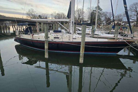 Morgan 454 Yacht For Sale