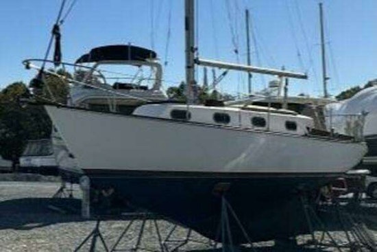 Cape Dory CD 28 Yacht For Sale