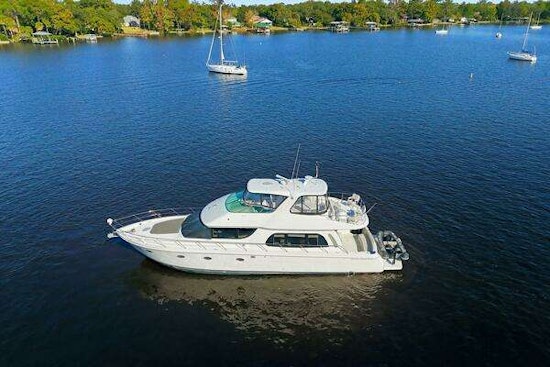 Carver Voyager Yacht For Sale
