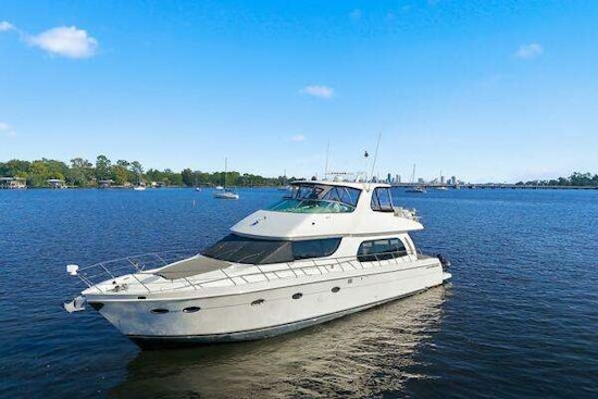 Carver Voyager Yacht For Sale